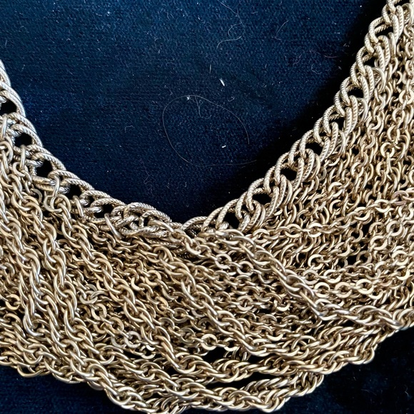 Vintage Goldtone Chain Necklace Statement! - Picture 2 of 3